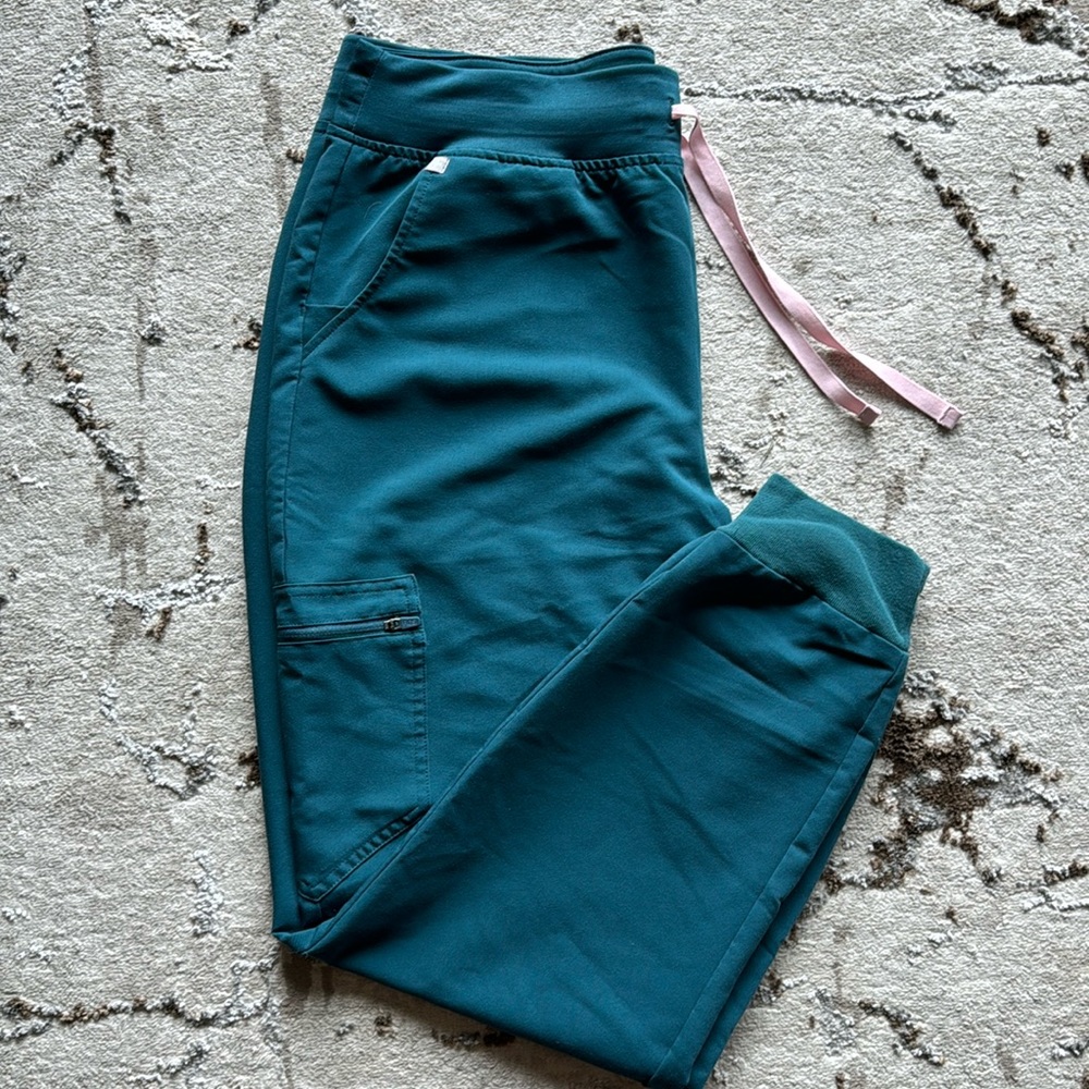 SCRUB PANTS